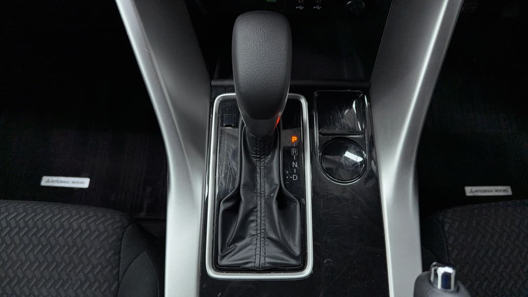 2022 Mitsubishi Eclipse Cross Es (2WD), Automatic, 44961 km, Gear Lever 