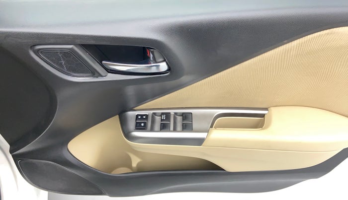 2014 Honda City V MT PETROL, Petrol, Manual, 43,394 km, Driver Side Door Panels Controls