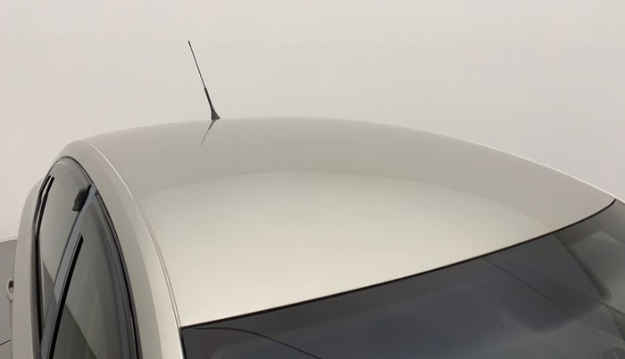 2011 Volkswagen Vento HIGHLINE 1.6 MPI, Petrol, Manual, 97,769 km, Roof