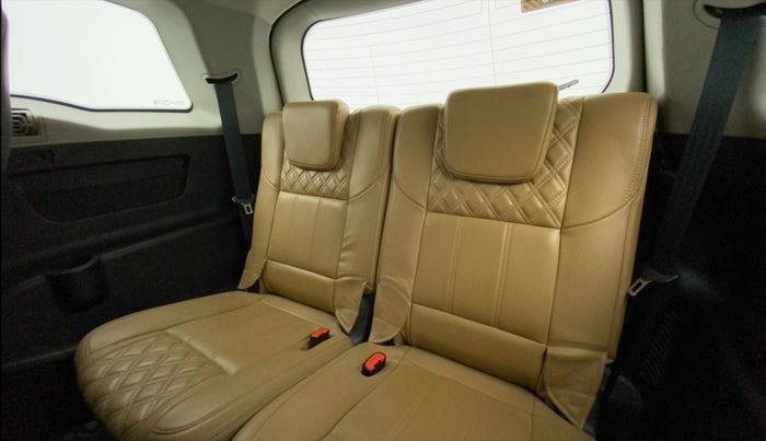 2019 Mahindra XUV500 W11 (O) AT, Diesel, Automatic, 87,992 km, Third Seat Row ( optional )