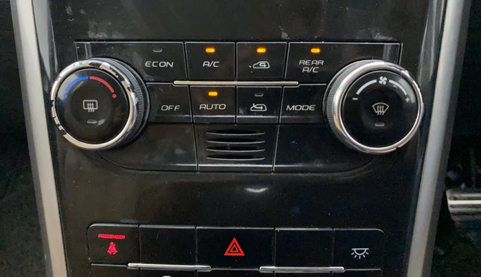 2019 Mahindra XUV500 W11 (O) AT, Diesel, Automatic, 87,992 km, Automatic Climate Control
