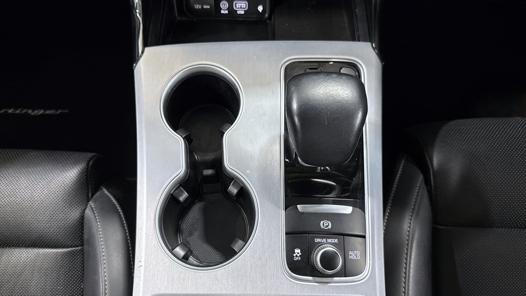 2019 Kia Stinger Gt (black Leather), Automatic, 141621 km, Gear Lever 