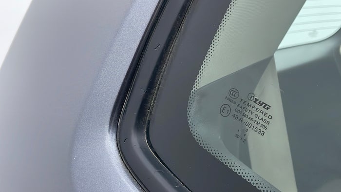KIA MOHAVE-Quarter Panel RHS Scratch