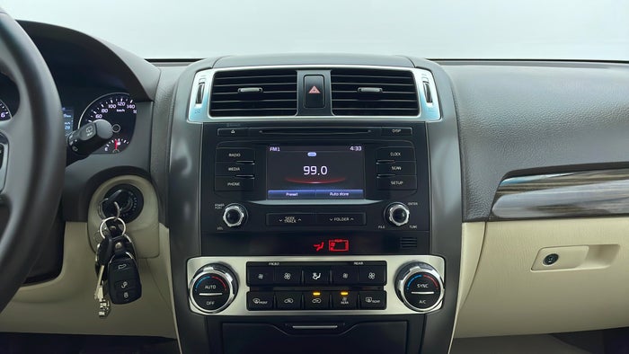 KIA MOHAVE-Center Console