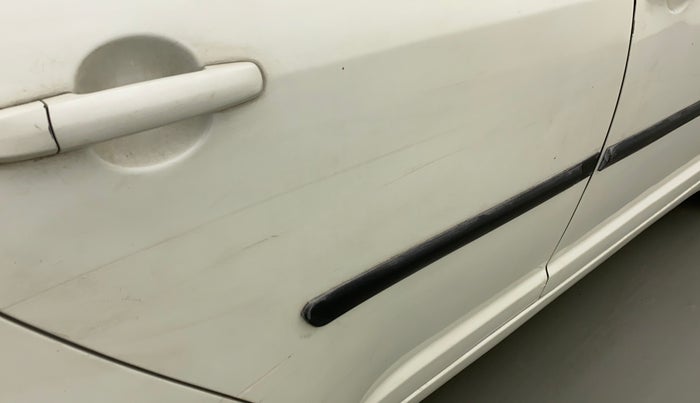2011 Maruti Swift VXI D, Petrol, Manual, 77,021 km, Right rear door - Minor scratches