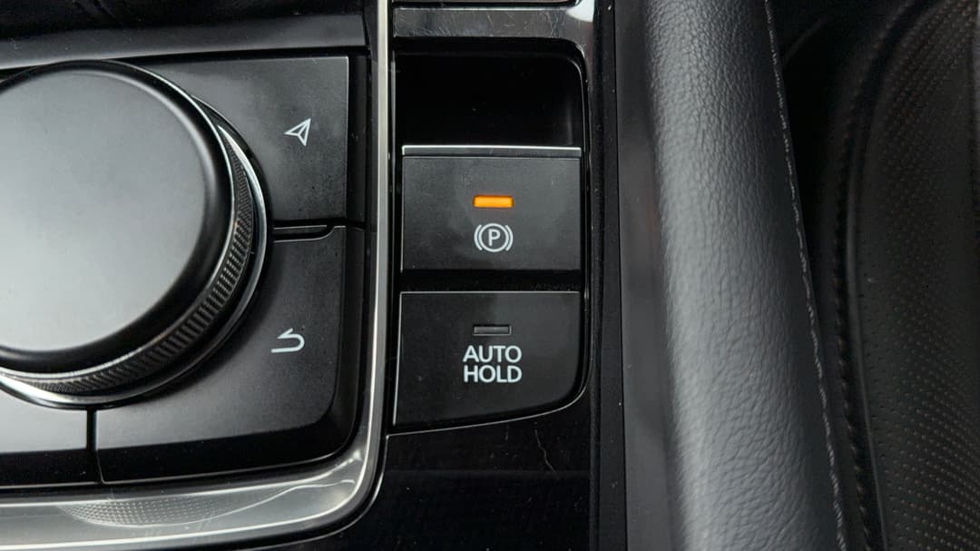 2024 Mazda 3 G25 Gt, Automatic, 22521 km, Handbrake