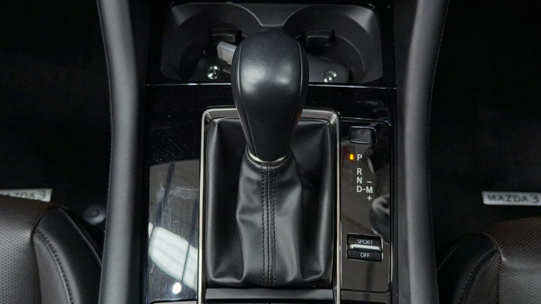 2024 Mazda 3 G25 Gt, Automatic, 22521 km, Gear Lever 