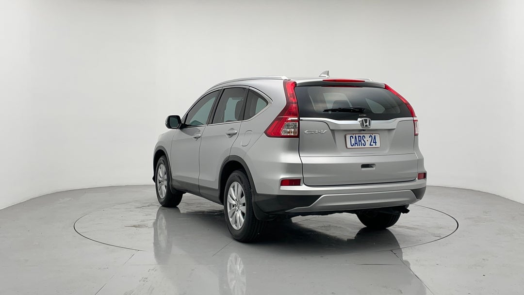 Left Back Diagonal (45- Degree) View