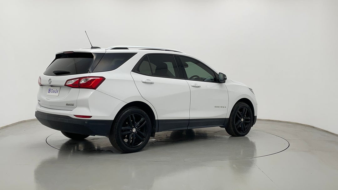 Right Back Diagonal (45- Degree) View