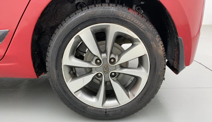 2015 Hyundai Elite i20 SPORTZ (O) 1.4, Diesel, Manual, 63,577 km, Left Rear Wheel