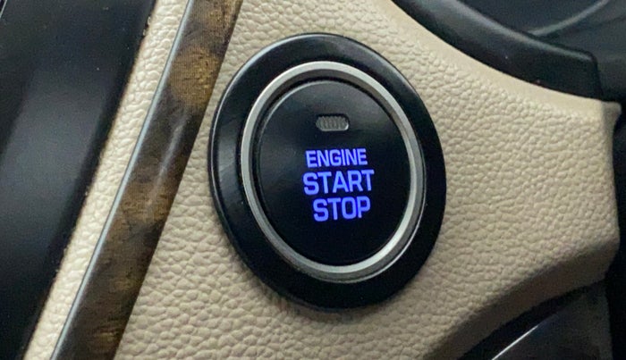 2015 Hyundai Elite i20 SPORTZ (O) 1.4, Diesel, Manual, 63,577 km, Keyless Start/ Stop Button