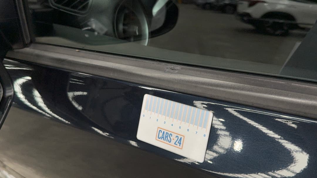 2019 Kia Cerato S, Automatic, 117213 km, Doors Front LHS Rubber strip fade/damaged
