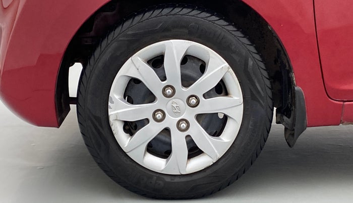 2017 Hyundai Eon MAGNA +, Petrol, Manual, 27,848 km, Left Front Wheel