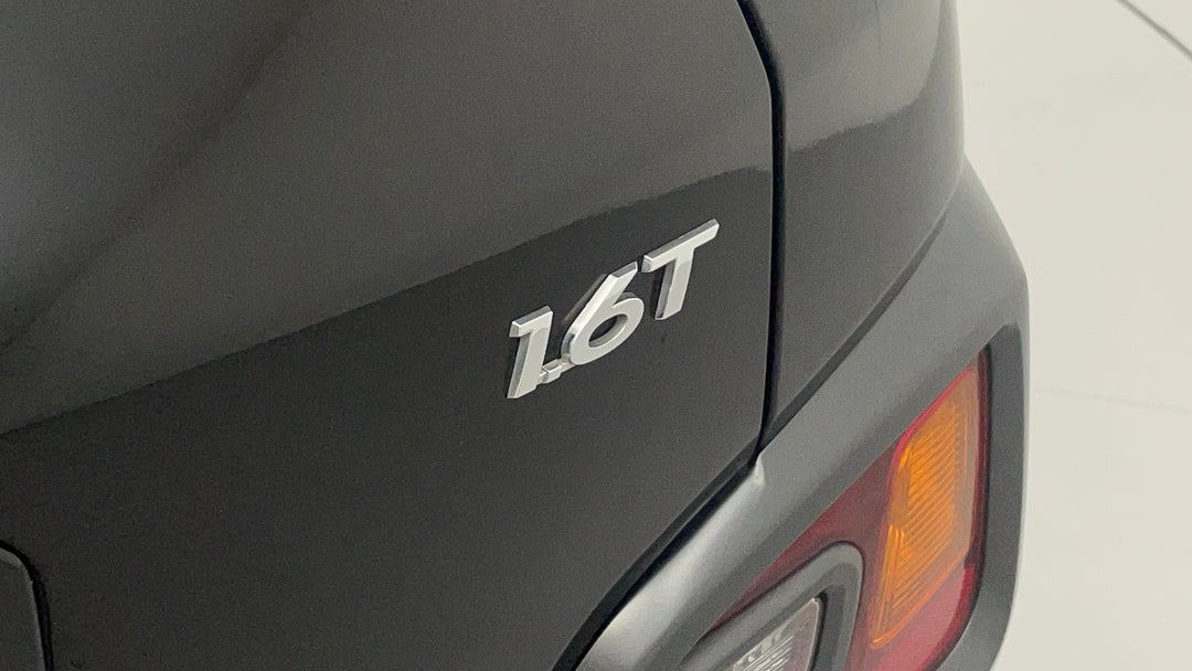 Badge (Boot Right Side)