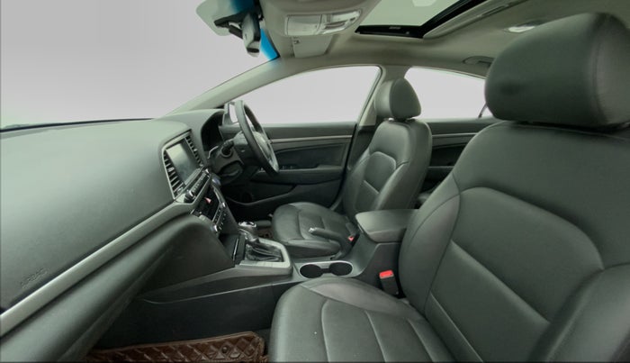 2017 Hyundai New Elantra 2.0 SX(O) AT PETROL, Petrol, Automatic, 51,616 km, Right Side Front Door Cabin