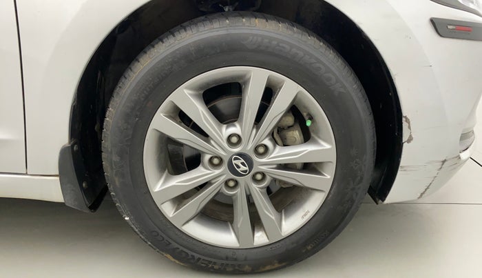 2017 Hyundai New Elantra 2.0 SX(O) AT PETROL, Petrol, Automatic, 51,616 km, Right Front Wheel