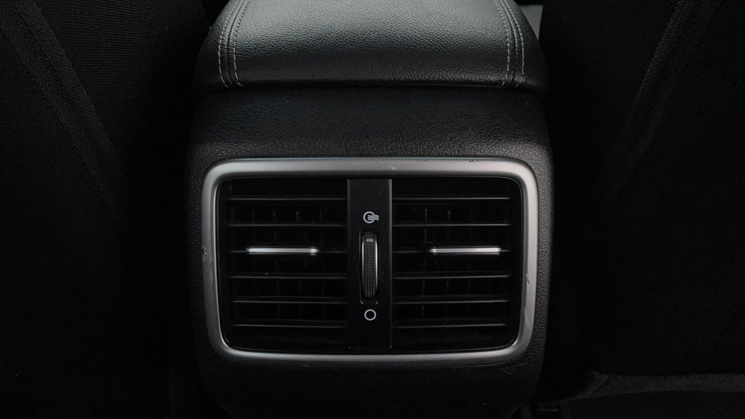 Rear A/C Vent