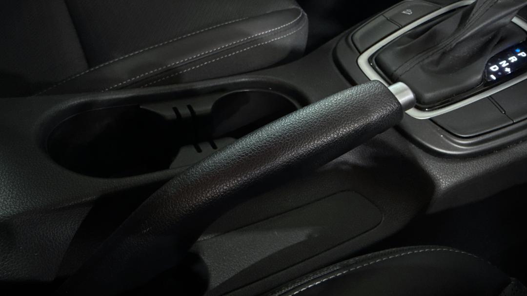 2019 Hyundai Kona Elite (FWD), Automatic, 117132 km, Handbrake