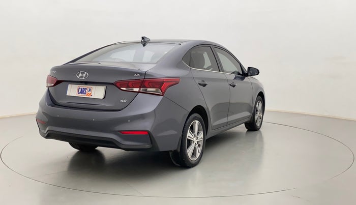 2018 Hyundai Verna 1.6 SX VTVT, Petrol, Manual, 37,879 km, Right Back Diagonal