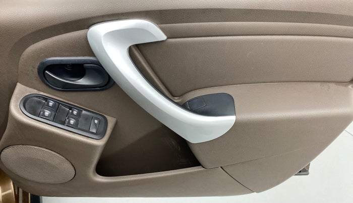 2017 Renault Duster 85 PS RXE, Diesel, Manual, 52,442 km, Driver Side Door Panels Control