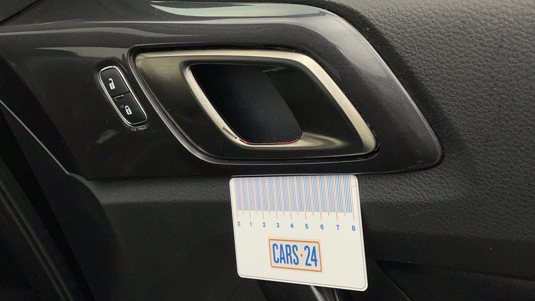 2020 Ford Ranger Wildtrak 2.0 (4x4), Automatic, 63129 km, Door Interior Front RHS Scratch