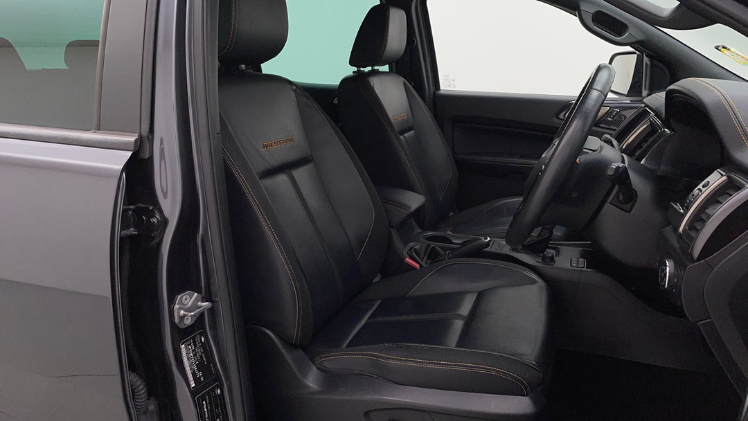2020 Ford Ranger Wildtrak 2.0 (4x4), Automatic, 63129 km, Right Side Front Door Cabin View