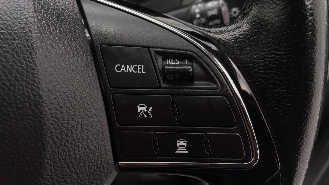 2016 Mitsubishi Outlander Exceed (4x4), Automatic, 111567 km, Cruise Control