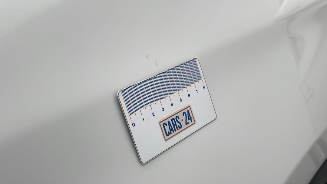 2016 Mitsubishi Outlander Exceed (4x4), Automatic, 111567 km, Quarter Panel Front LHS Guard Chip