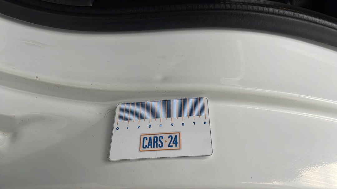 2016 Mitsubishi Outlander Exceed (4x4), Automatic, 111567 km, Door Sills Rear LHS Dent