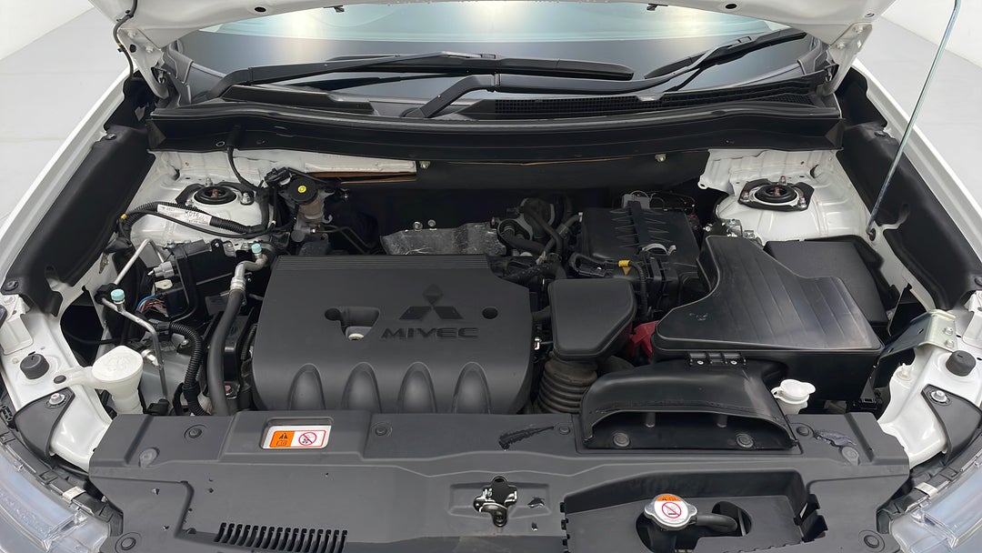 2016 Mitsubishi Outlander Exceed (4x4), Automatic, 111567 km, Open Bonnet (Engine)