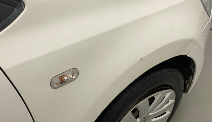 2013 Volkswagen Polo COMFORTLINE 1.2L PETROL, Petrol, Manual, 1,19,316 km, Right fender - Slightly dented