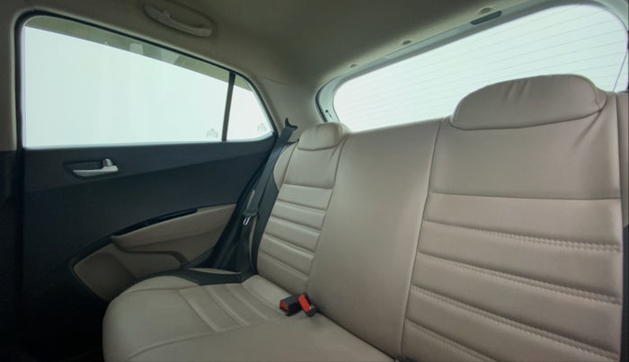 2018 Hyundai Grand i10 SPORTS 1.2 VTVT, Petrol, Manual, 47,343 km, Right Side Rear Door Cabin