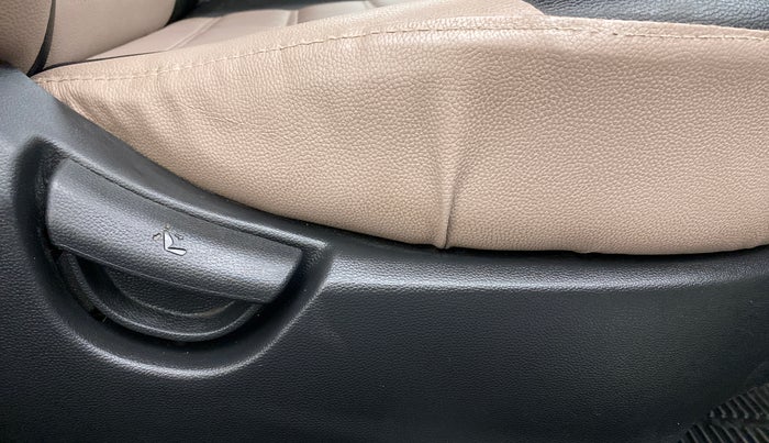 2018 Hyundai Grand i10 SPORTS 1.2 VTVT, Petrol, Manual, 47,343 km, Driver Side Adjustment Panel