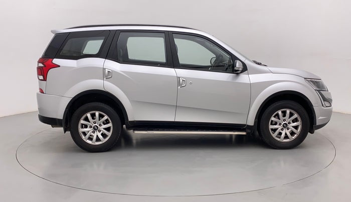 2019 Mahindra XUV500 W9 AT, Diesel, Automatic, 30,880 km, Right Side View