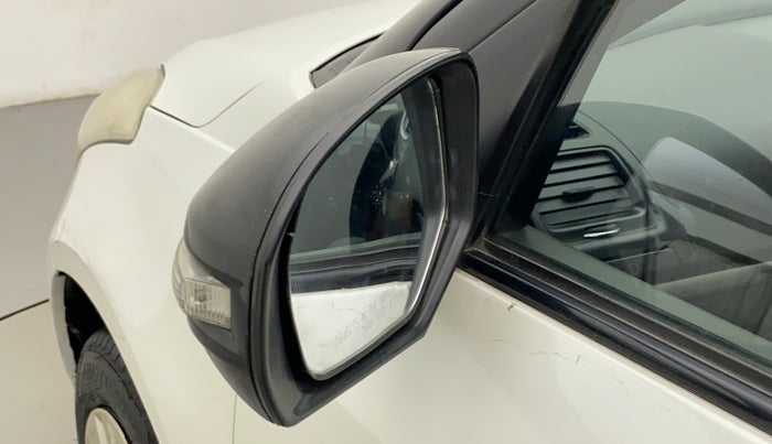 2014 Maruti Swift VXI, Petrol, Manual, 70,509 km, Left rear-view mirror - Mirror movement not proper