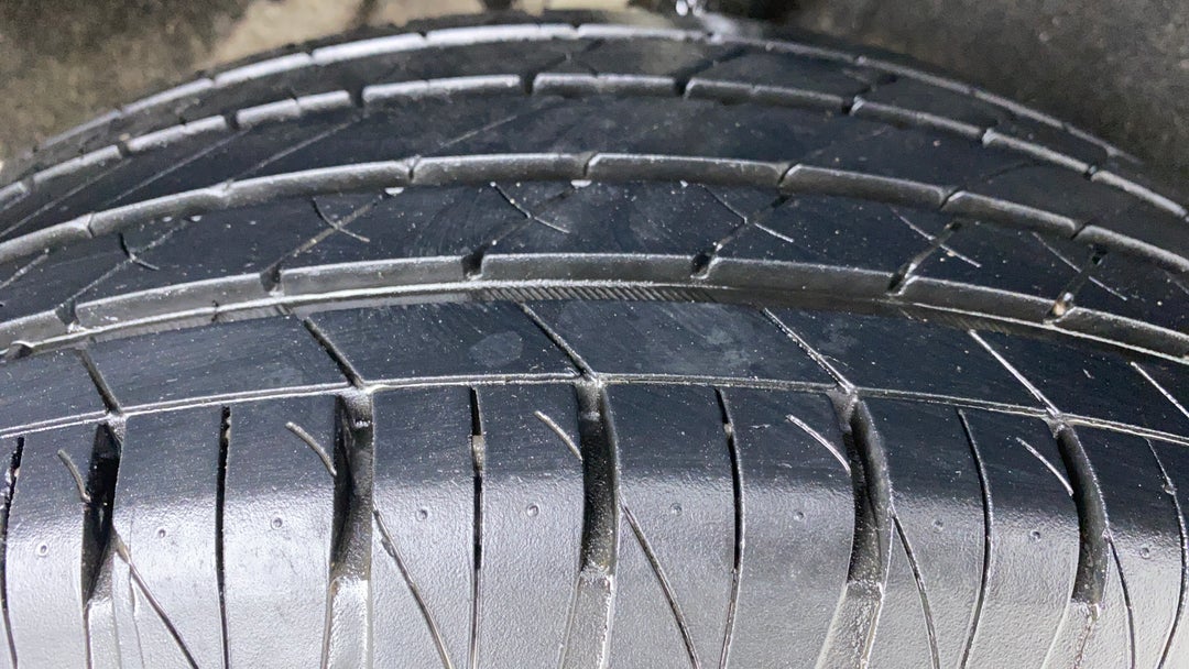 Right Rear Tyre Tread