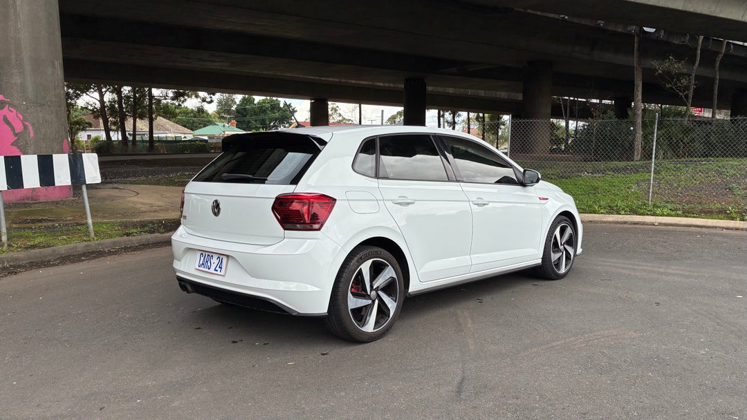 Right Back Diagonal (45- Degree) View