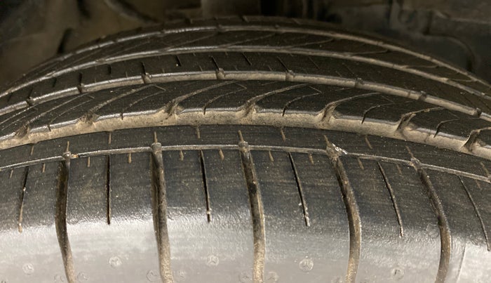 2018 Tata NEXON XM 1.2, Petrol, Manual, 38,203 km, Right Front Tyre Tread