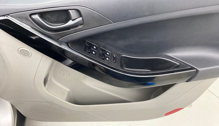 2018 Tata NEXON XM 1.2, Petrol, Manual, 38,203 km, Driver Side Door Panels Control