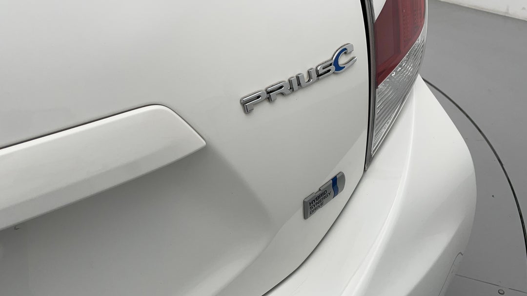 Badge (Boot Right Side)