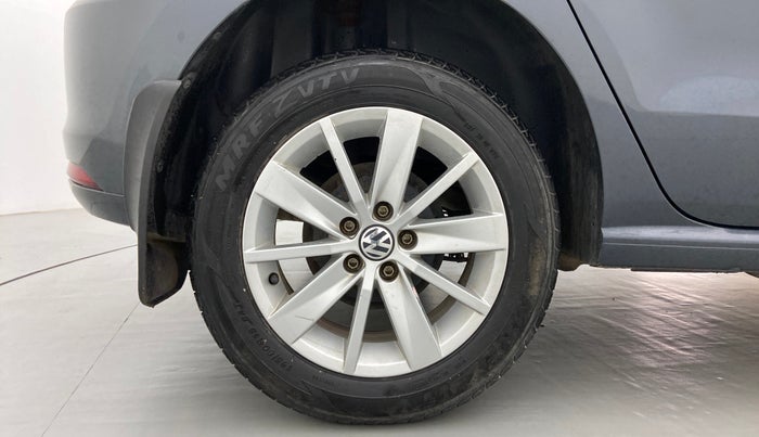 2016 Volkswagen Polo HIGHLINE1.2L PETROL, Petrol, Manual, 28,697 km, Right Rear Wheel