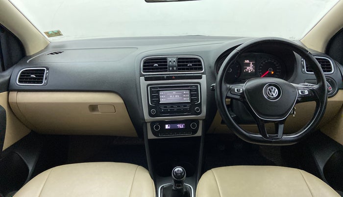 2016 Volkswagen Polo HIGHLINE1.2L PETROL, Petrol, Manual, 28,697 km, Dashboard View