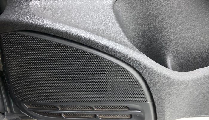 2016 Volkswagen Polo HIGHLINE1.2L PETROL, Petrol, Manual, 28,697 km, Speaker