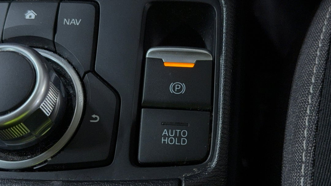 2023 Mazda CX-3 G20 Pure, Automatic, 42419 km, Handbrake