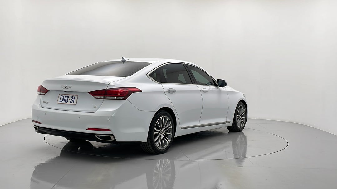 Right Back Diagonal (45- Degree) View