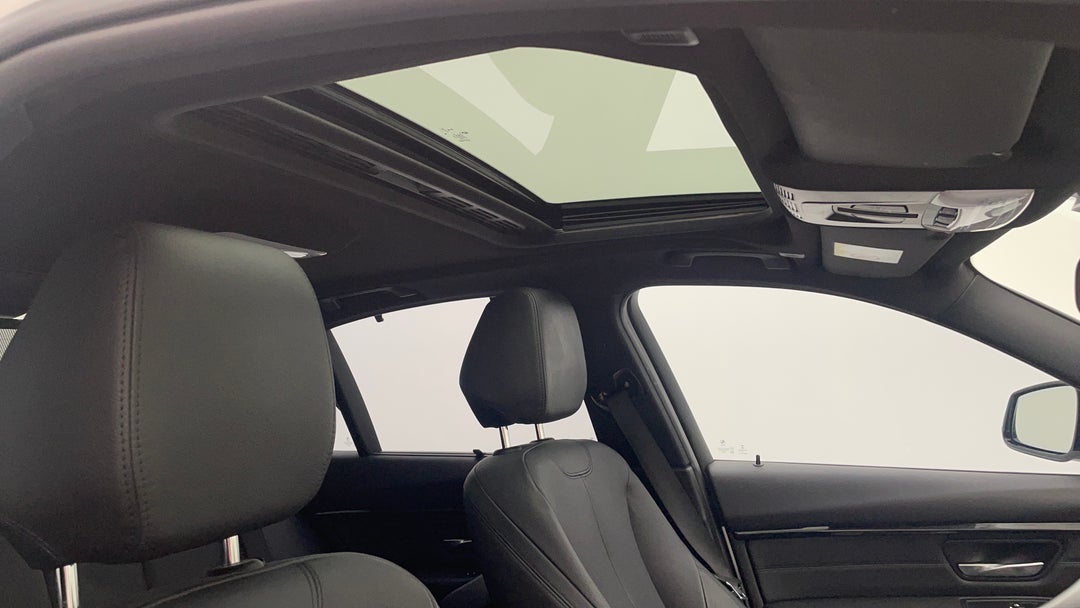 2016 BMW 3 30i M Sport, Automatic, 55564 km, Interior Sunroof/Moonroof