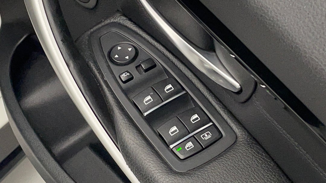 2016 BMW 3 30i M Sport, Automatic, 55564 km, Drivers Side Door Panel Controls