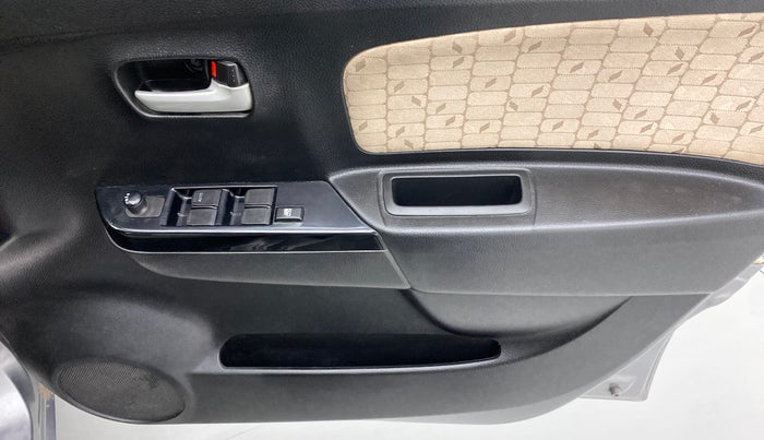 2017 Maruti Wagon R 1.0 VXI, Petrol, Manual, 21,144 km, Driver Side Door Panels Control