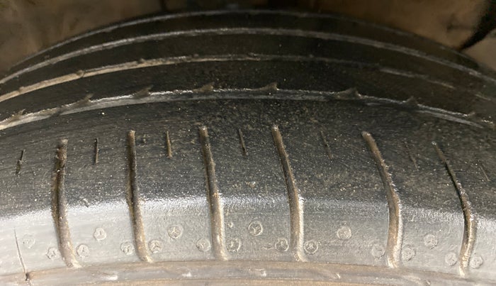 2021 KIA SELTOS HTK PLUS 1.5 DIESEL, Diesel, Manual, 37,068 km, Right Front Tyre Tread