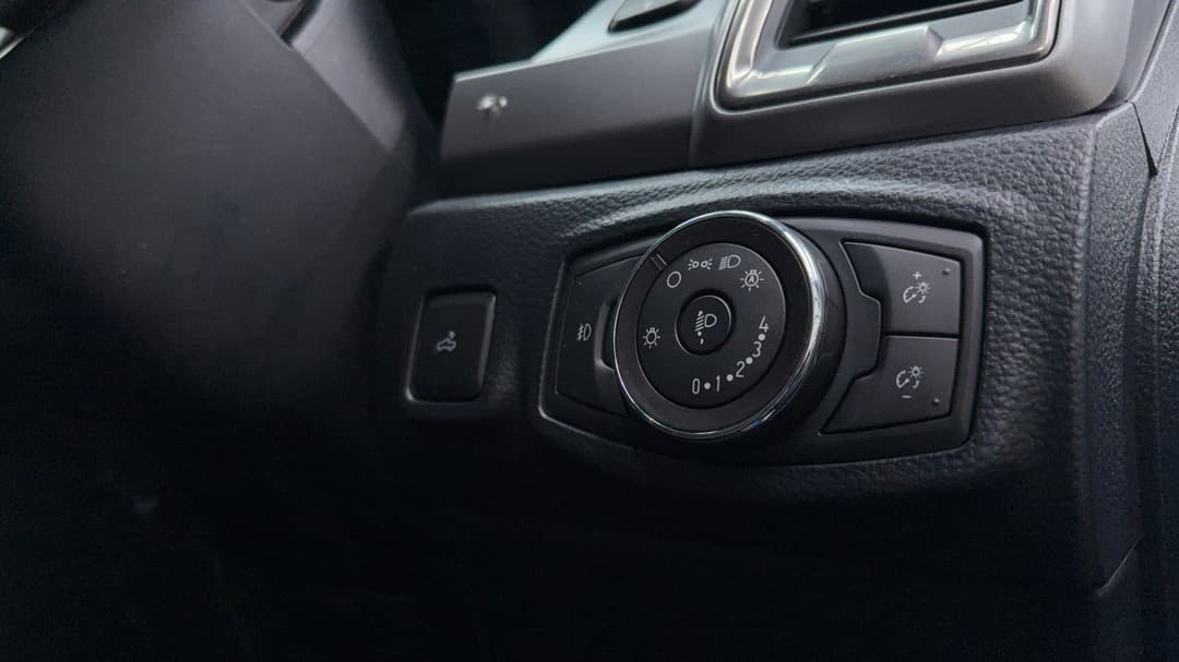 2019 Ford Ranger Xlt 3.2 (4x4), Automatic, 147323 km, Utility Switches/Buttons